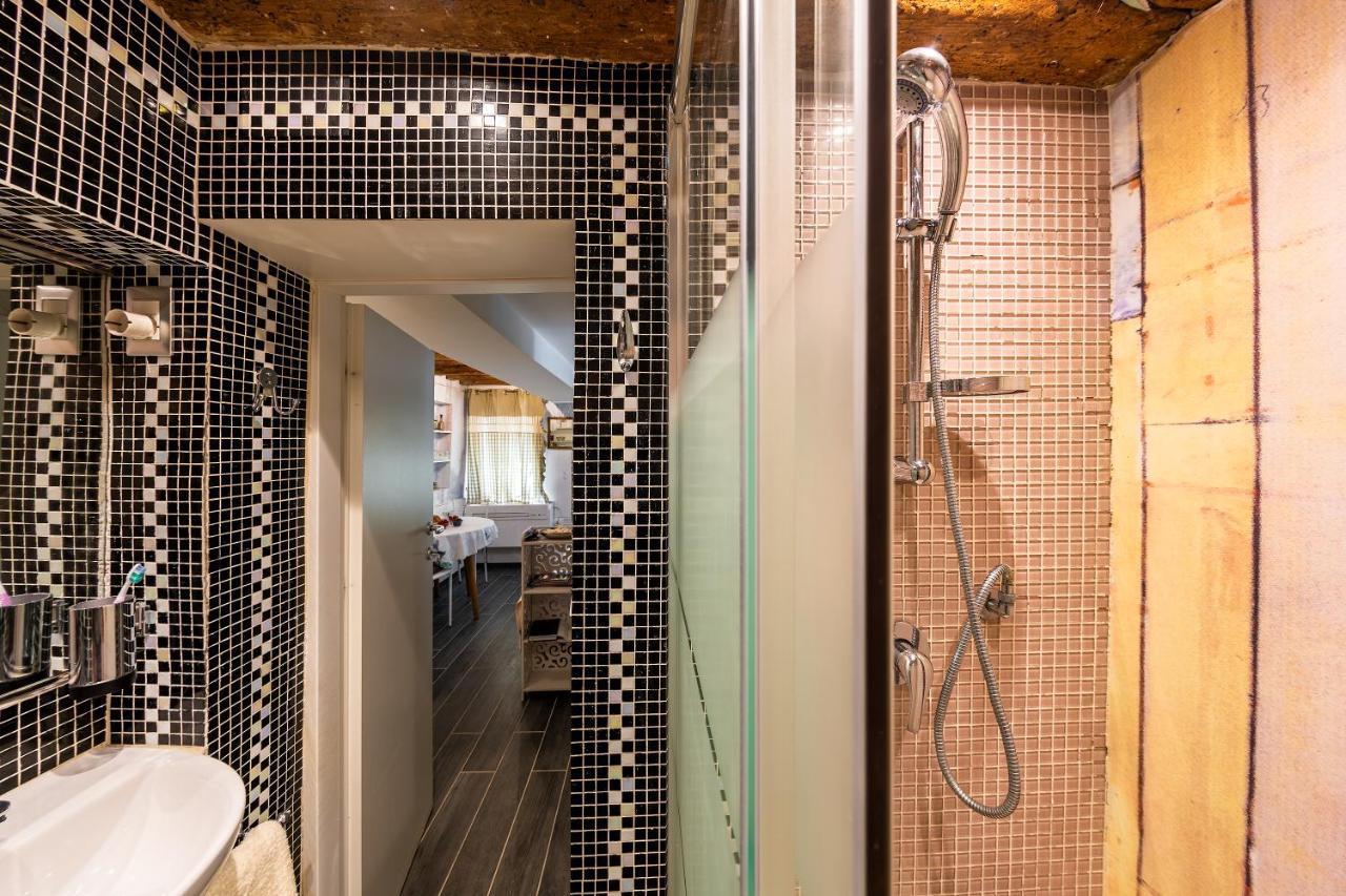 Ln Luxe Apartment Venice Canal View ภายนอก รูปภาพ