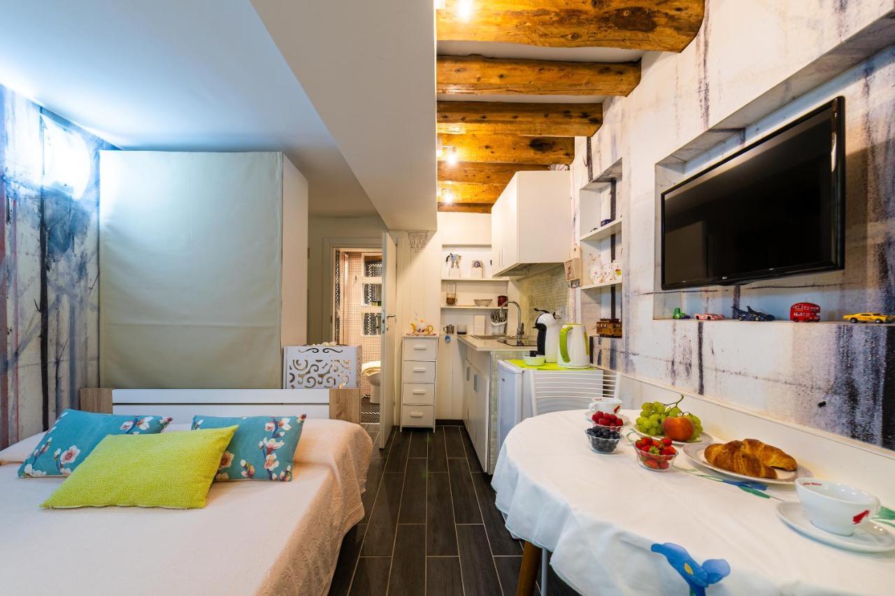 Ln Luxe Apartment Venice Canal View ภายนอก รูปภาพ